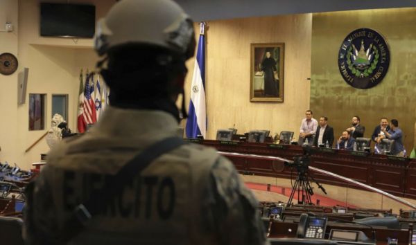 Ελ Σαλβαδόρ: Eλεύθερη 29χρονη που καταδικάστηκε για δολοφονία της αγέννητης κόρης της επειδή απέβαλε