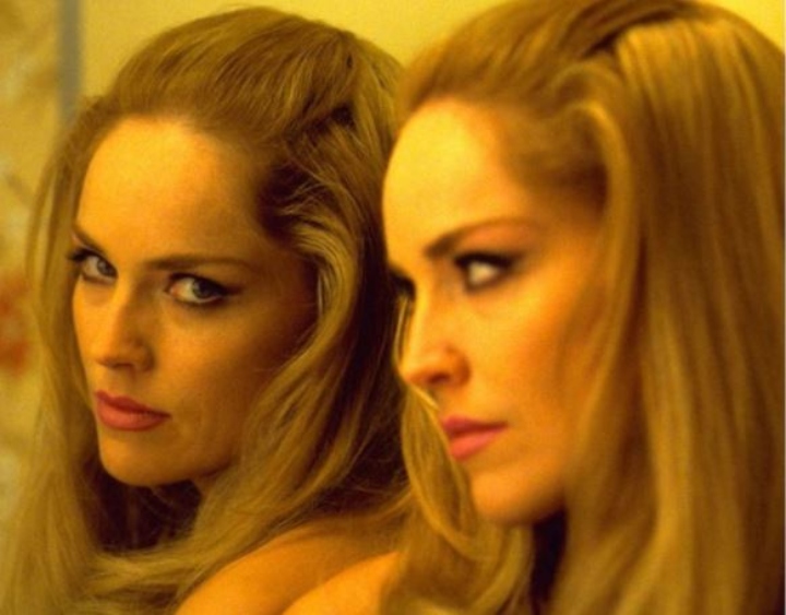 Σάρον Στόουν: Βάζει «φωτιά» στο Instagram με το μπικίνι της