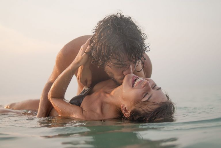 Τελικά πόσο ασφαλές είναι το σεξ στη θάλασσα;