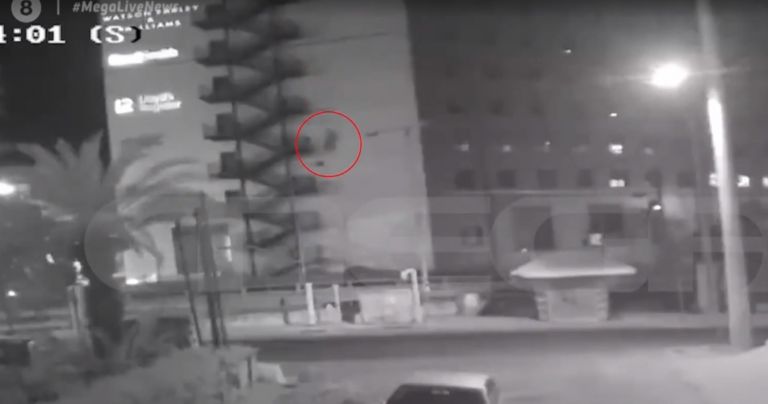 Συγγρού: Βουτιά θανάτου από τον 8ο όροφο -Κόβει την ανάσα το βίντεο ντοκουμέντο