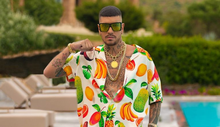 Mad Video Music Awards: Άνω – κάτω η διοργάνωση με τον Snik