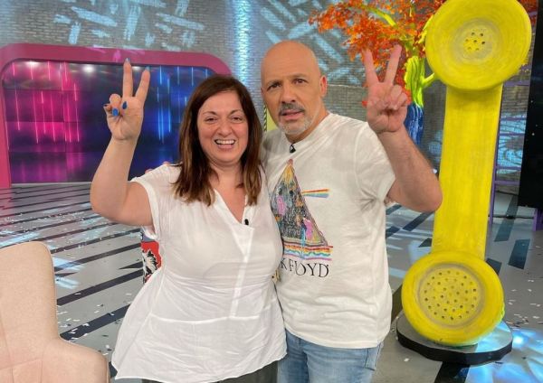 Σοφία Μουτίδου: Αχτένιστη και χωρίς ίχνος μακιγιάζ