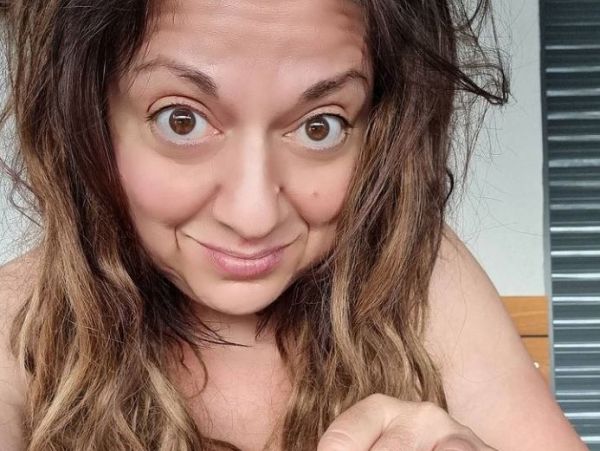 Σοφία Μουτίδου: Ποζάρει με τα εσώρουχα της και γίνεται το απόλυτο viral