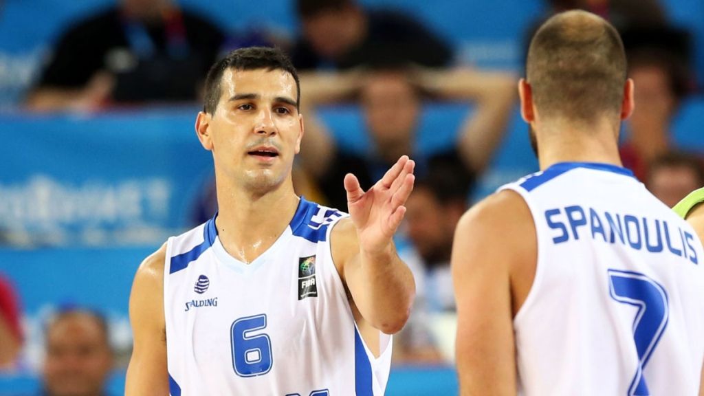 Σπανούλης – Ζήσης: Κοινές διακοπές στην Κρήτη με «χίλια παιδιά»