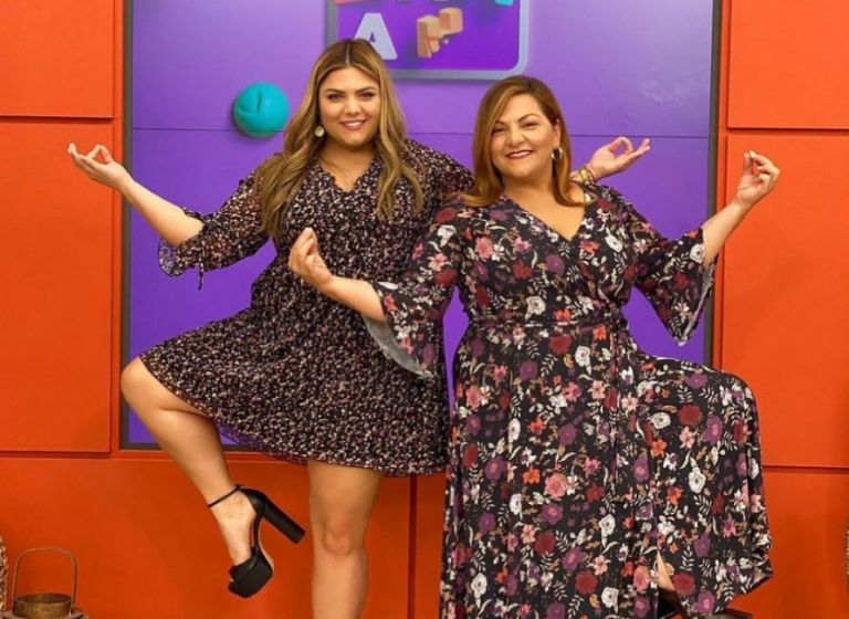 Δανάη Μπάρκα: Τρολάρει τη Βίκυ Σταυροπούλου για το photoshop στις φωτογραφίες της