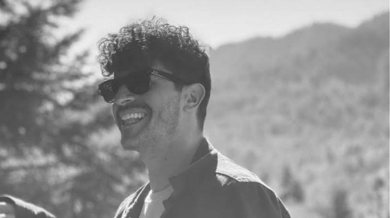 Νάσος Κάτρης: Μυστηριώδης θάνατος του 32χρονου στυλίστα – Είχε εμβολιαστεί με AstraZeneca