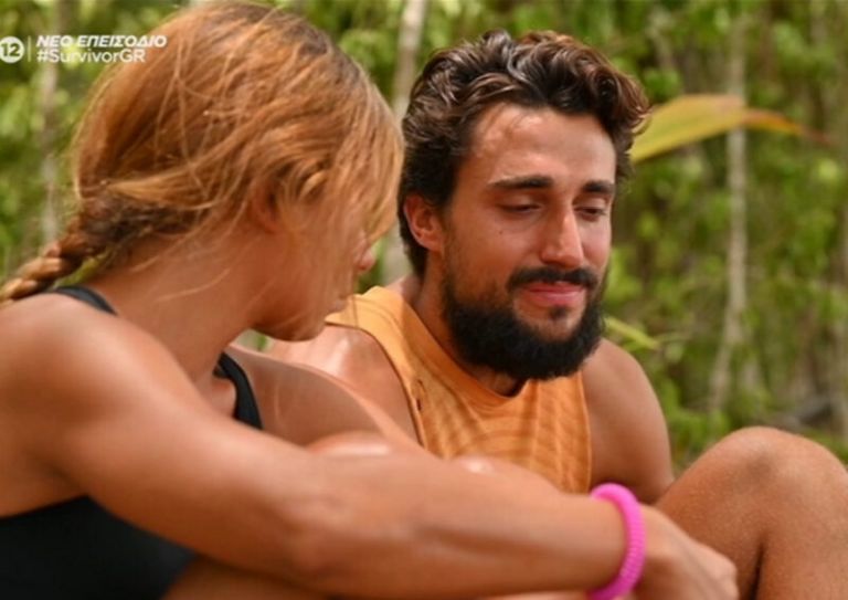 Survivor: Απαρηγόρητος ο Σάκης με την αποχώρηση του Τριαντάφυλλου