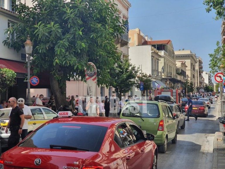 Πάτρα: Ξέσπασε φωτιά στο δημαρχείο – Εκκενώθηκε το κτίριο