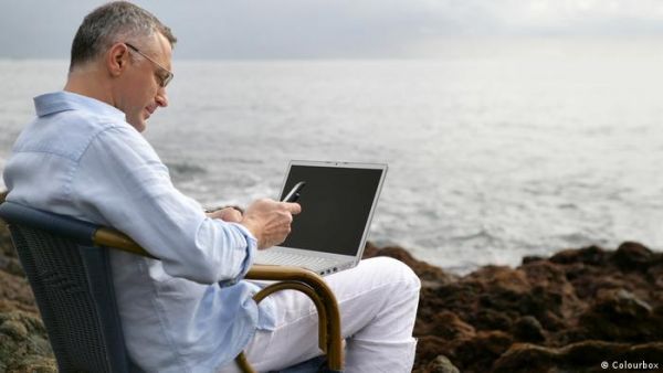 Τηλεργασία: Το τρεντ του home office έχει και τις σκοτεινές πλευρές του