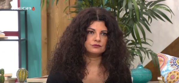 Τάνια Τρύπη: Η καραντίνα, η σχέση με τις κόρες της και η καλοκαιρινή περιοδεία