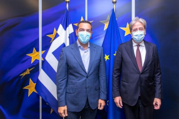 Τσίπρας στη Σύνοδο των Σοσιαλιστών: Να μην αφήσουμε τις συντηρητικές δυνάμεις να γυρίσουν την Ευρώπη στη λιτότητα