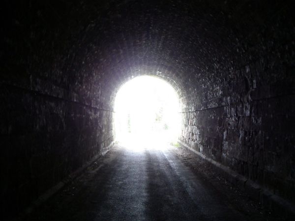 ΕΔΣ: «Φως στο τούνελ» για την ελληνική οικονομία