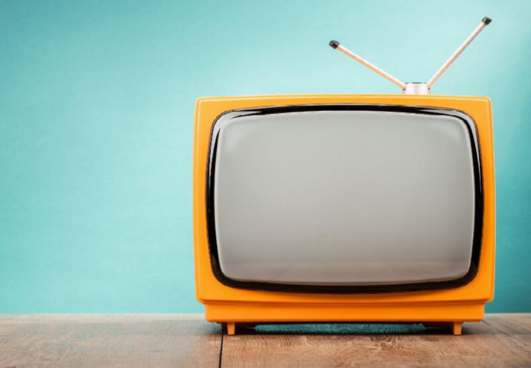 Τηλεοπτική βόμβα: Εκπομπή άλλαξε εσπευσμένα σκηνοθέτη 20 μέρες πριν από το φινάλε της