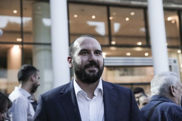 Τζανακόπουλος: Να απομακρυνθεί ο Χρυσοχοΐδης
