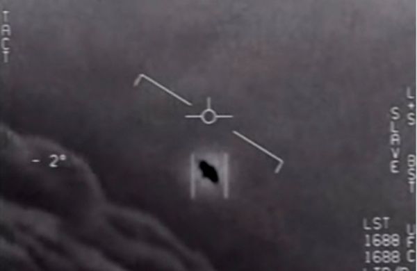 ΗΠΑ: Πώς τα UFO πέρασαν από τη συνωμοσιολογία στη σφαίρα του πραγματικού