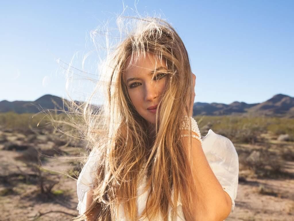 Athena Andreadi: Έκανε τραγούδι την συγκλονιστική εμπειρία της με τον κοροναϊό