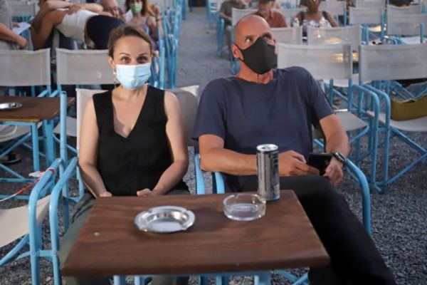 Το ΜέΡΑ25 «διορθώνει» Βαρουφάκη: Ανεφάρμοστα και διχαστικά τα «προνόμια» σε εμβολιασμένους