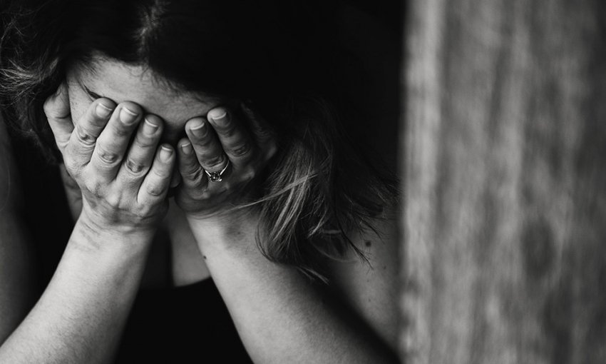 Άγιος Παντελεήμονας: Έγκυος και με νοητική υστέρηση το θύμα του ομαδικού βιασμού - Πώς την αποπλάνησαν