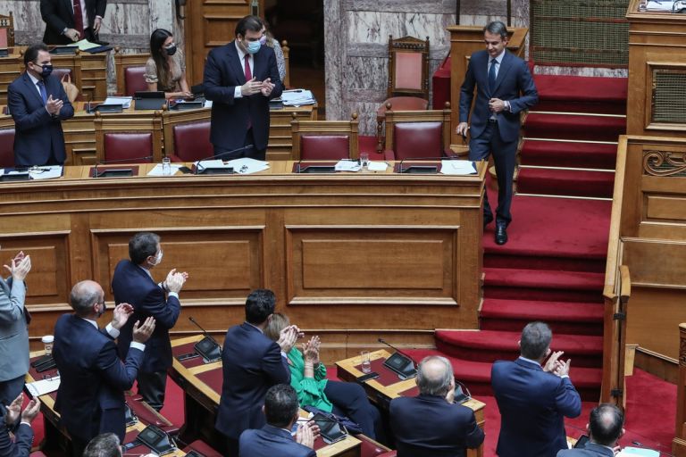 Ο Μητσοτάκης «φορτσάρει» για να ενισχύσει το εμβολιαστικό κίνημα