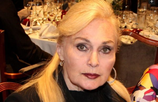 Νίνα Βλάχου: Για ποια φωτογραφία πολιτικού πήρε τρεις μισθούς από την «Απογευματινή»