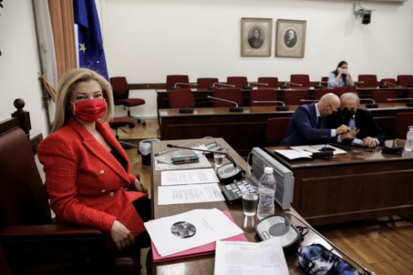 Κλαρίνα στη Βουλή προς τιμήν του 1821