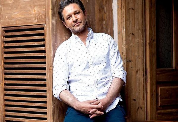 Άγριες Μέλισσες: Ο Αιμίλιος Χειλάκης ξεκίνησε τα γυρίσματα – Πρώτες φωτογραφίες