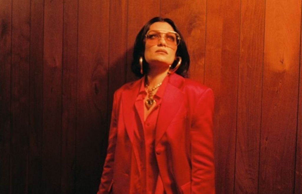 Jessie J.: Με ερωτηματικό το μέλλον της – Ίσως να μην μπορέσει να τραγουδήσει ξανά