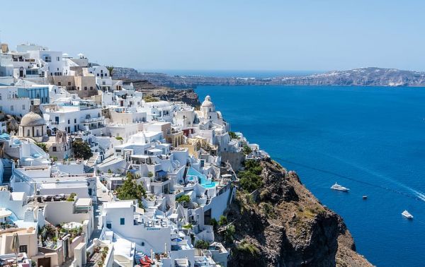 Σκρέκας: Η ηλεκτρική διασύνδεση των Κυκλάδων θα επιφέρει ενεργειακή επάρκεια και μείωση κόστους