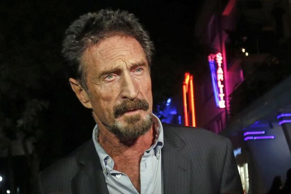 John McAfee: Η κινηματογραφική ζωή του εκκεντρικού μεγιστάνα που αυτοκτόνησε