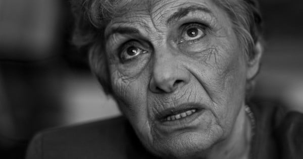 Kική Δημουλά: Τα ποιήματά της μέσα από τα κοινωνικά δίκτυα