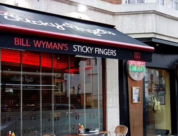 «Sticky Fingers»: Έκλεισε το θρυλικό εστιατόριο του Μπιλ Ουάιμαν των Roling Stones