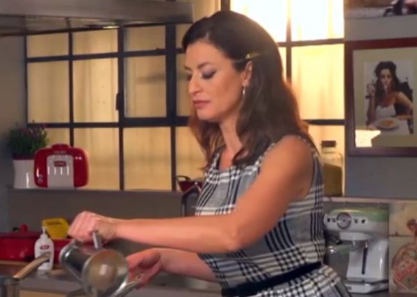 Λαχταριστά λαζάνια με μελιτζάνα & μοτσαρέλα από την Δωροθέα Μερκούρη