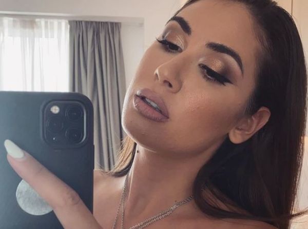 Έλενα Κρεμλίδου: H εμφάνιση στα MAD VMA 2021 που μας άφησε άφωνους