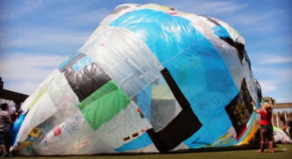 «Museo Aereo Solar»: Ένα αερόστατο από εκατοντάδες πλαστικές σακούλες