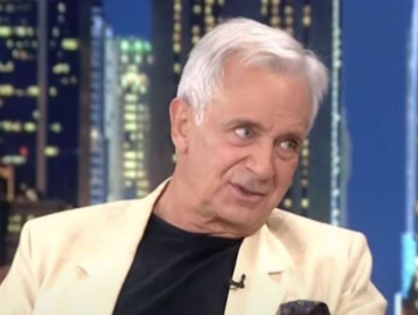 Αλέξανδρος Αντωνόπουλος: Το ατύχημα που του άλλαξε τη ζωή και η γιαγιά Κατίνα Παξινού