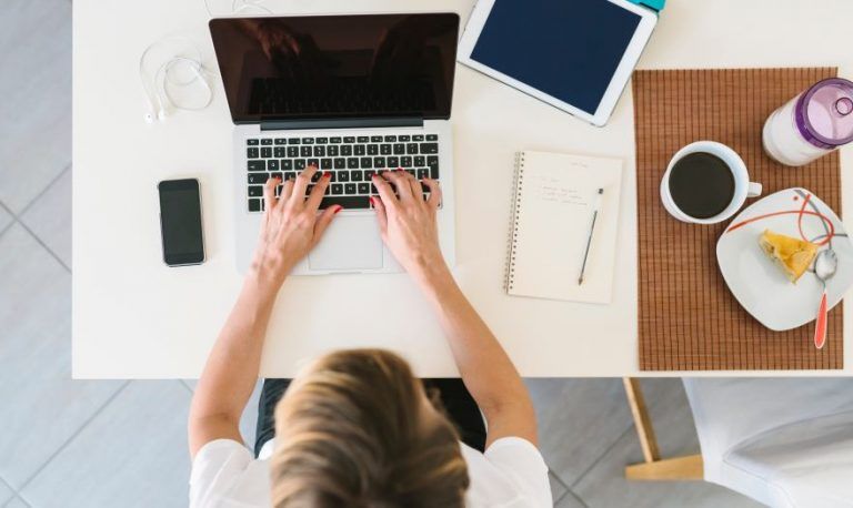 Η τηλεργασία θέτει σε κίνδυνο την ιδιωτικότητα των εργαζομένων