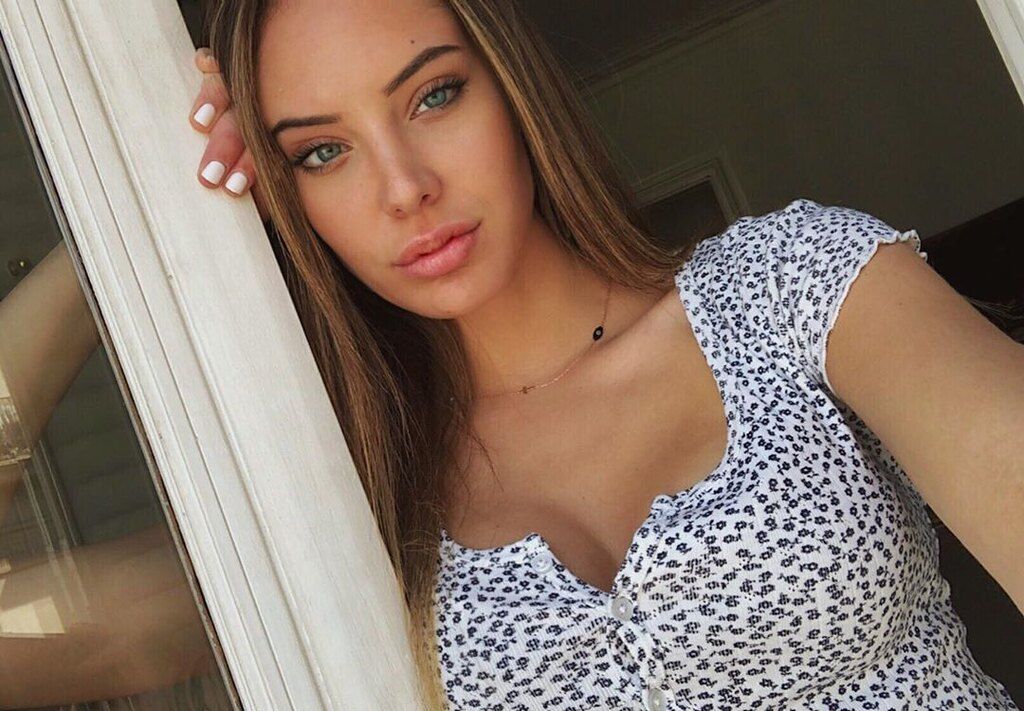 Νεφέλη Λιβιεράτου: Η καλλονή κόρη του Λάμπη Λιβιεράτου και της Εύης Αδάμ