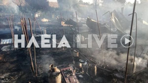 Νέα Μανωλάδα: Φωτιά σε παραπήγματα – Εκρήξεις από φιάλες υγραερίου