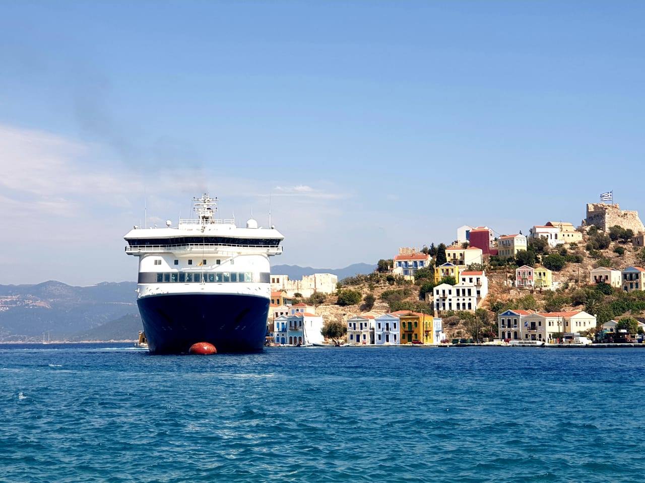 Για εγκληματική ανευθυνότητα μιλά ο ΣΥΡΙΖΑ, μετά την καταγγελία για τα κρούσματα από την Ίο