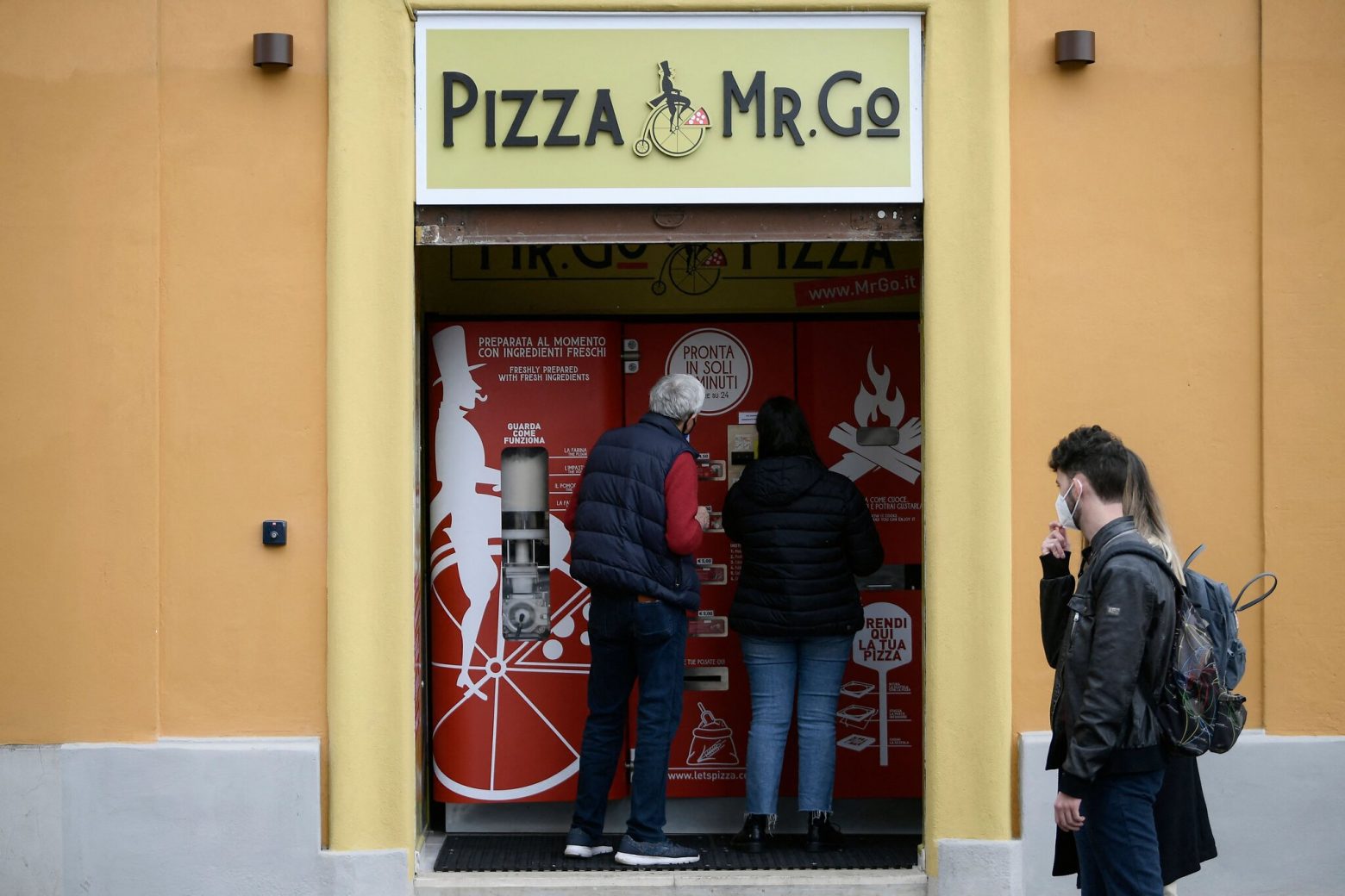 Αυτόματος παρασκευαστής πίτσας εμφανίζεται στην Ρώμη