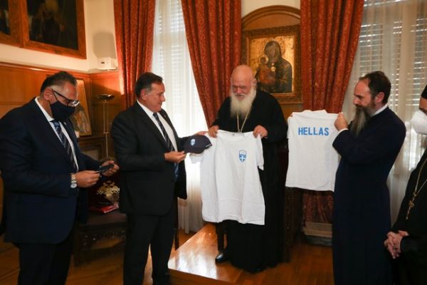 Ολυμπιακοί Αγώνες: Αθλητές της Ελληνικής Ολυμπιακής Επιτροπής στον Αρχιεπίσκοπο Ιερώνυμο