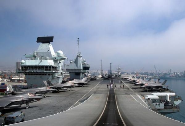 HMS Queen Elizabeth: Συρροή κρουσμάτων στο πλήρωμα – Πήγαν σε κορονοπάρτι στην Κύπρο