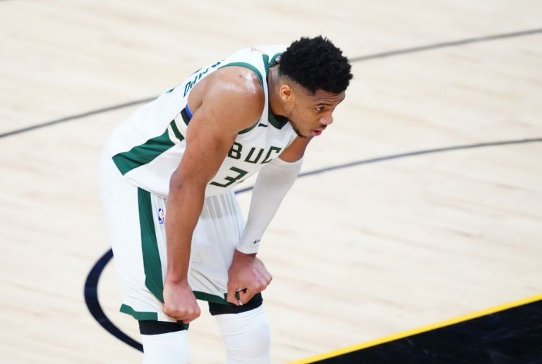 Η σπουδαία εμφάνιση του Αντετοκούνμπο κόντρα στους Σανς