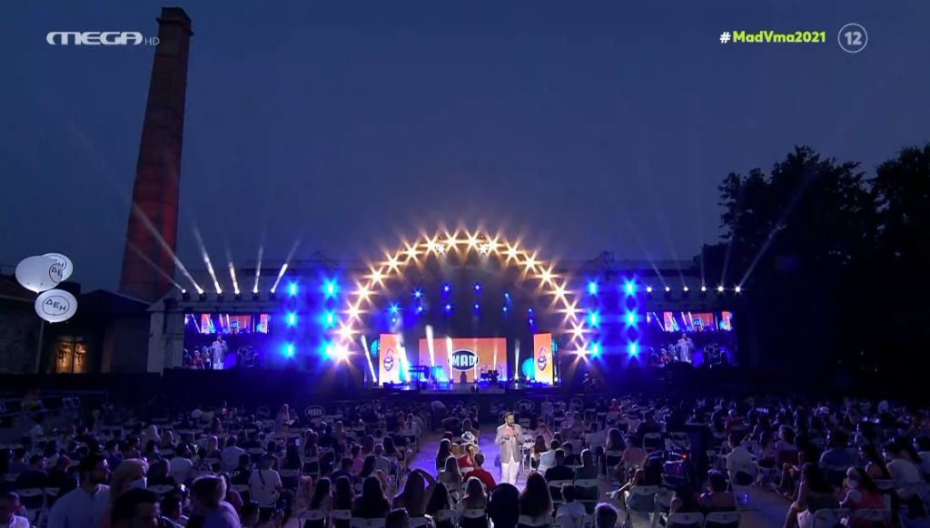 MAD VMA 21: Όλα τα αστέρια της μουσικής σε μια φαντασμαγορική βραδιά