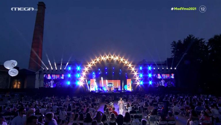 MAD VMA 21: Όλα τα αστέρια της μουσικής σε μια φαντασμαγορική βραδιά