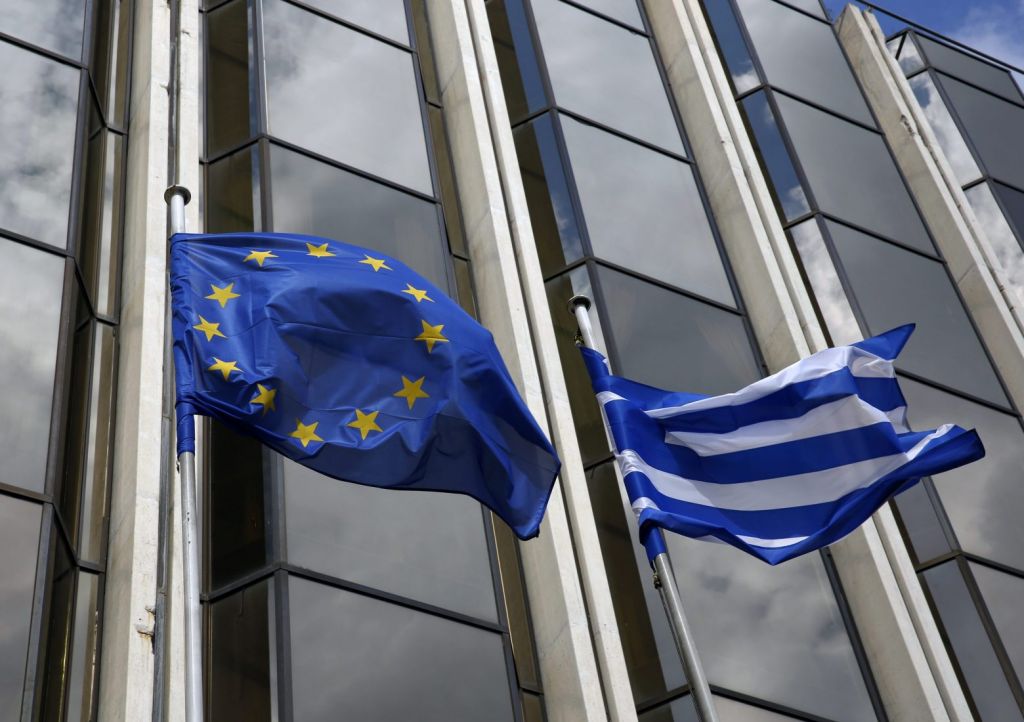 Κομισιόν: Ανάπτυξη 4,3% το 2021 και 6% το 2022 στην Ελλάδα