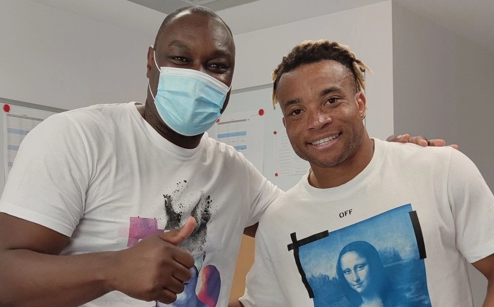 Ολυμπιακός: Στο Ρέντη ο θρυλικός Εμπομά! (pics)