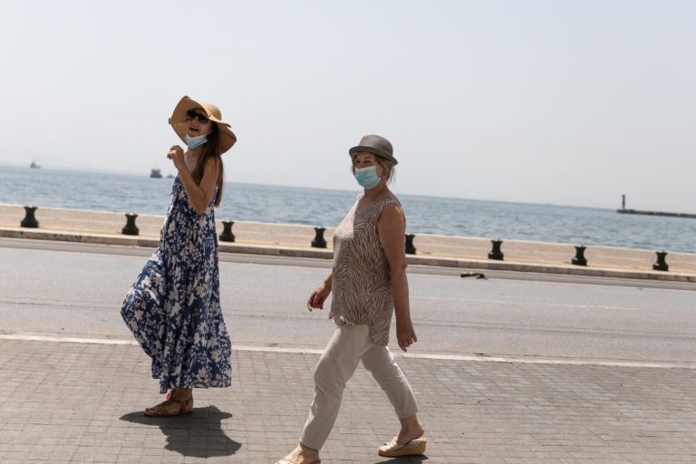 Γώγος: Θα παραμείνει ο κοροναϊός με εξάρσεις και υφέσεις – Ο κίνδυνος 4ου κύματος