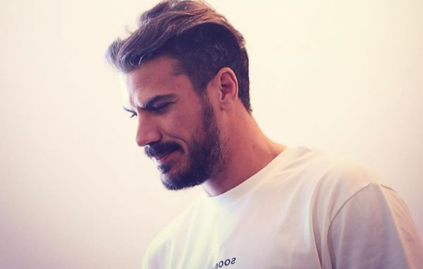 Άκης Πετρετζίκης: Οι ευχές των σταρ για το νεογέννητο μωράκι του