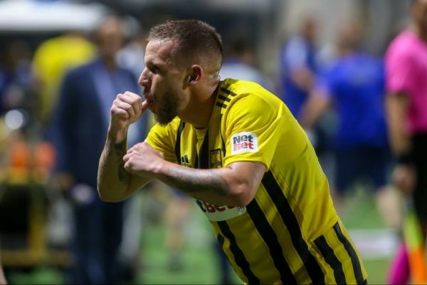 Αρης-Αστάνα: 2-0 με τον Σάσα, φουλ για ανατροπή